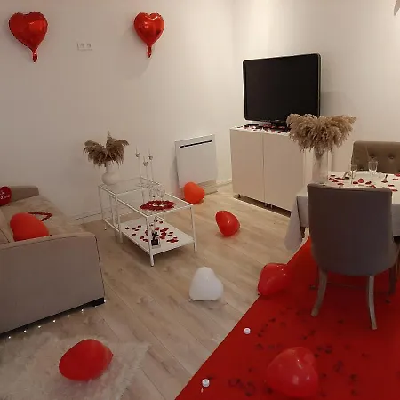 Logement Entier,Netflix, Jacuzzi En Option Apartmán Argenteuil